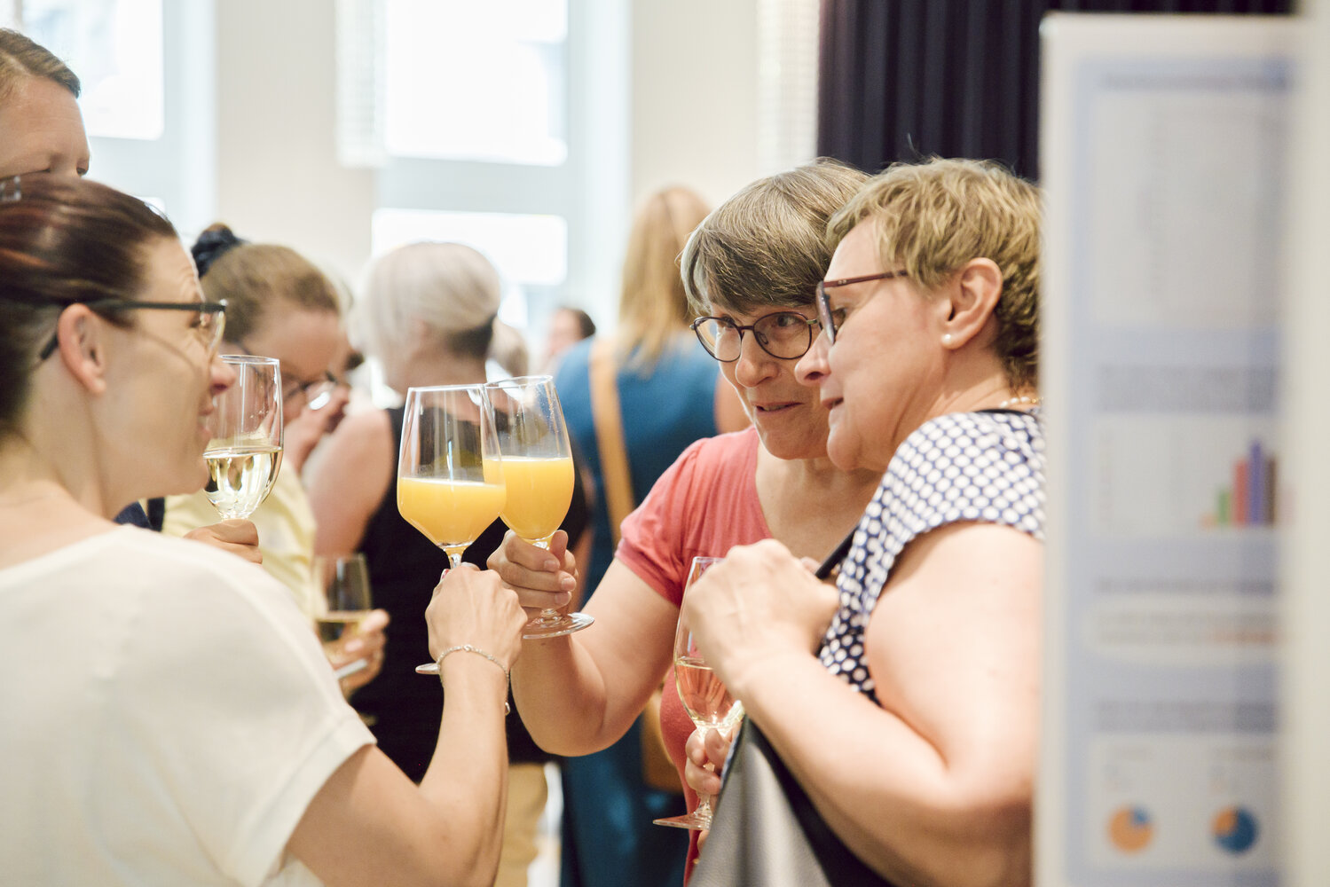 Anstossen auf die Zukunft des SKF-Netzwerks